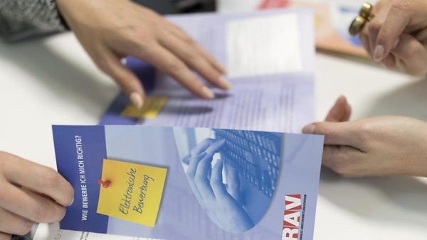 Wie erwartet weniger Arbeitslose im März